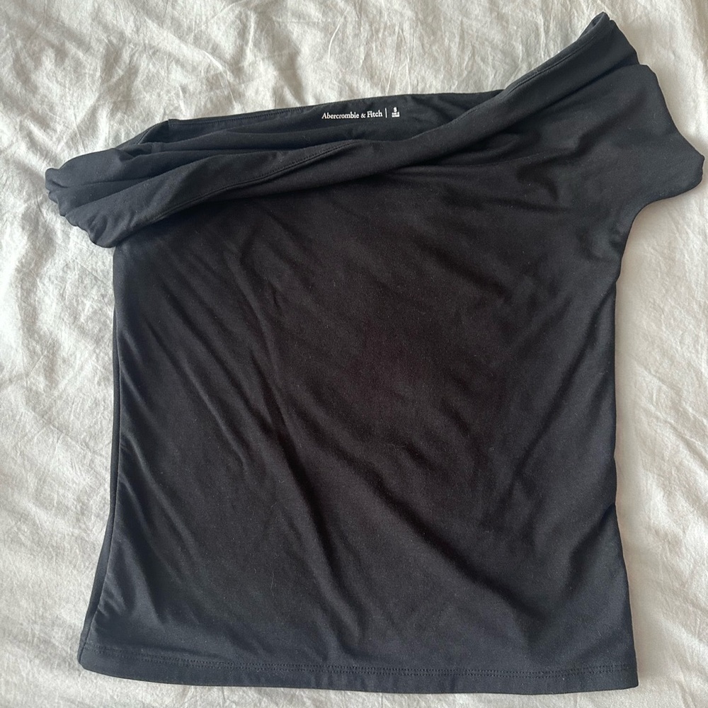 A&F off shoulder top